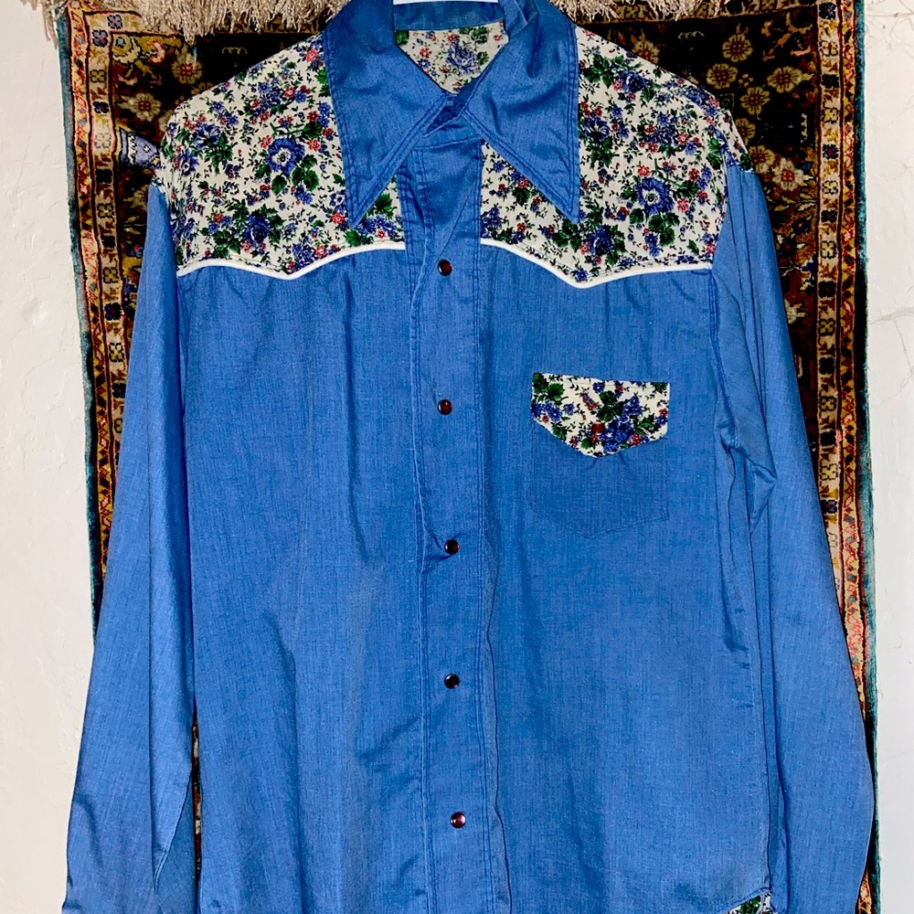 Vintage western pearl snap button down